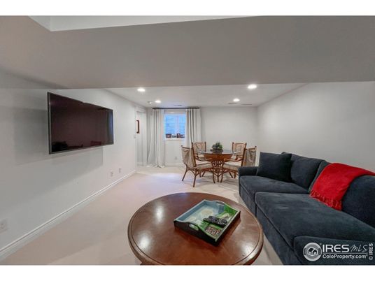 Dining room, Interior, Living room, Recessed Lighting