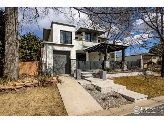 Attached, Backyard, Exterior, Facade, Modern