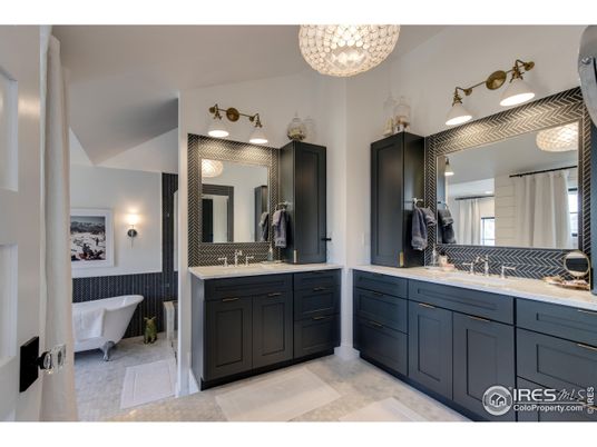 Bathroom, Dual Sink Vanities, Free Standing Baths, Interior