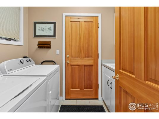 Interior, Washer
