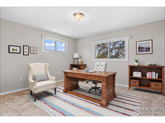 Home Office, Interior