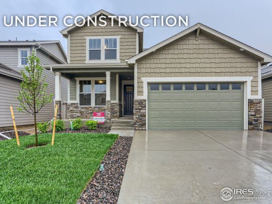 Attached, Exterior, Facade, American Craftsman