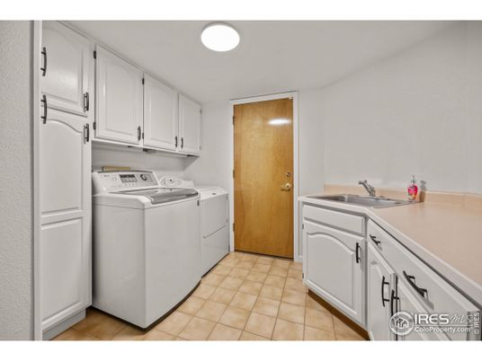 Interior, Recessed Lighting, Washer