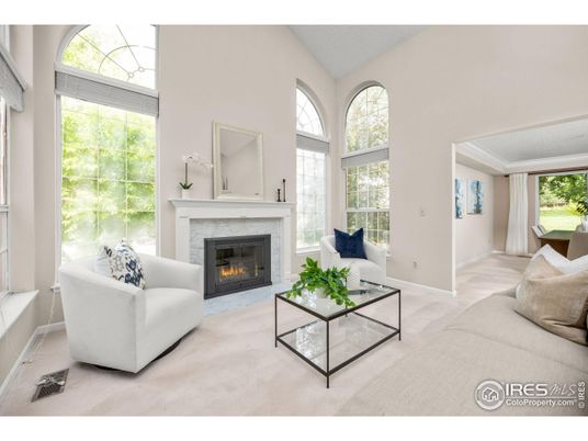 Fireplace, Interior, Living room