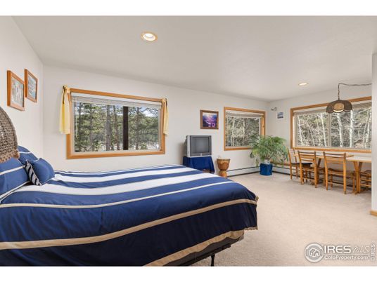 Bedroom, Dining room, Interior, Recessed Lighting