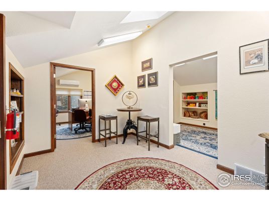 Home Office, Interior