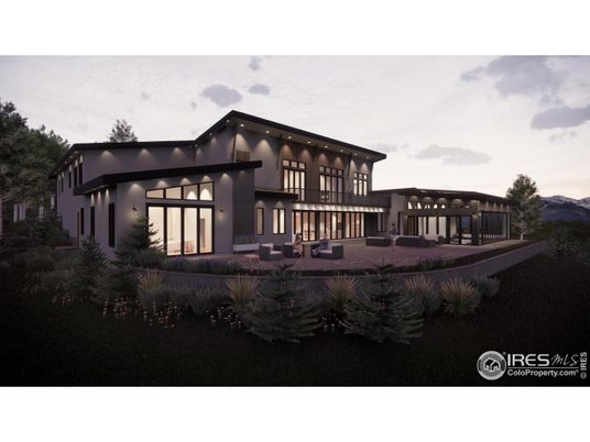 Backyard, Exterior, Facade, Modern