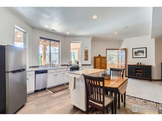 Dining room, Interior, Kitchen, Recessed Lighting, Wood Texture Flooring