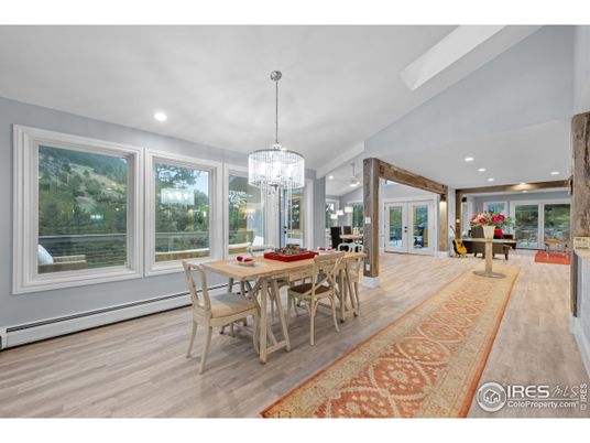 Chandelier, Dining room, Interior, Recessed Lighting, Wood Texture Flooring