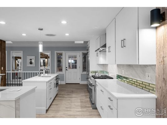 Interior, Kitchen, Pendant Lights, Recessed Lighting, Wood Texture Flooring