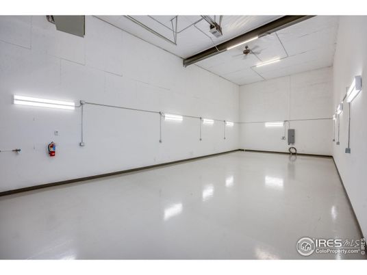 Empty room, Garage, Interior