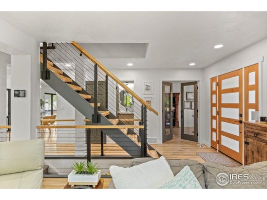 Interior, Recessed Lighting, Wood Texture Flooring