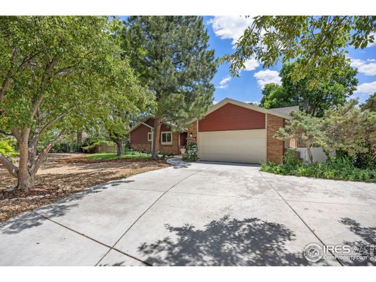 Attached, Exterior, Facade, Brick Facade, Ranch