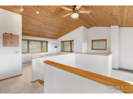 Empty room, Interior, Recessed Lighting, Wooden Ceilings