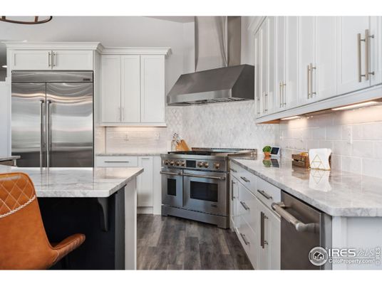 Interior, Kitchen, Stainless Steel Appliances, Wood Texture Flooring