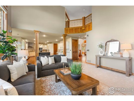 Interior, Kitchen, Living room, Pendant Lights, Recessed Lighting, Wood Texture Flooring