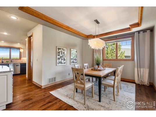 Chandelier, Dining room, Interior, Kitchen, Pendant Lights, Recessed Lighting, Wood Texture Flooring