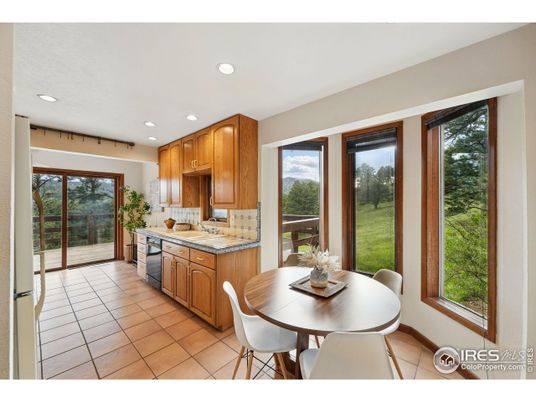 Dining room, Interior, Kitchen, Recessed Lighting