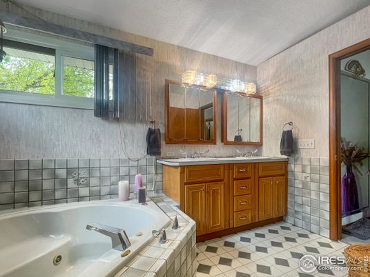 Bathroom, Dual Sink Vanities, Interior, Tile Countertops