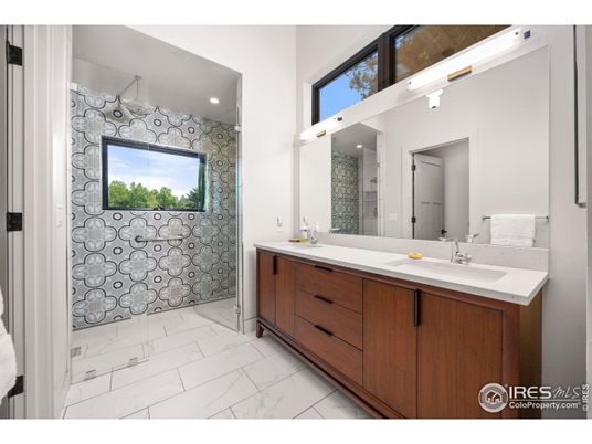 Bathroom, Dual Sink Vanities, Interior, Marble, Recessed Lighting