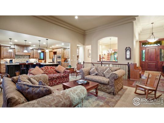 Interior, Kitchen, Living room, Pendant Lights, Recessed Lighting, Stainless Steel Appliances