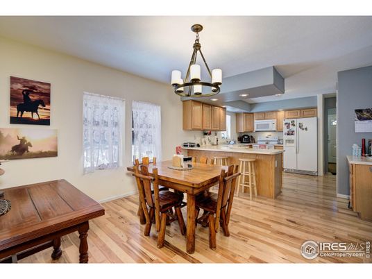 Chandelier, Dining room, Interior, Kitchen, Recessed Lighting, Wood Texture Flooring
