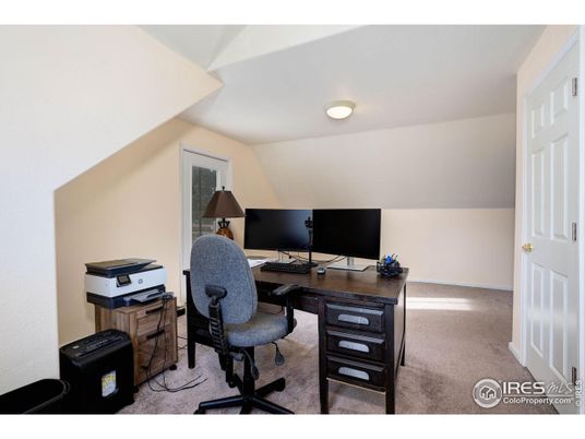 Home Office, Interior