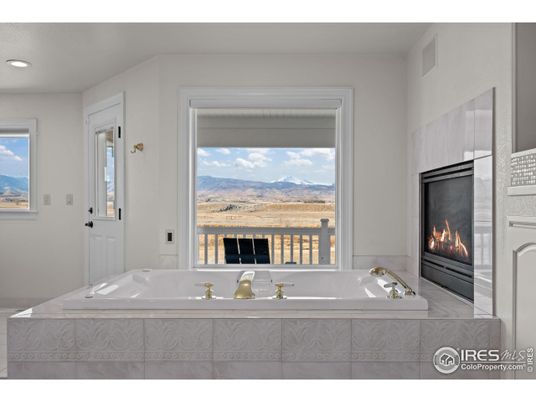 Bathroom, Fireplace, Interior, Recessed Lighting