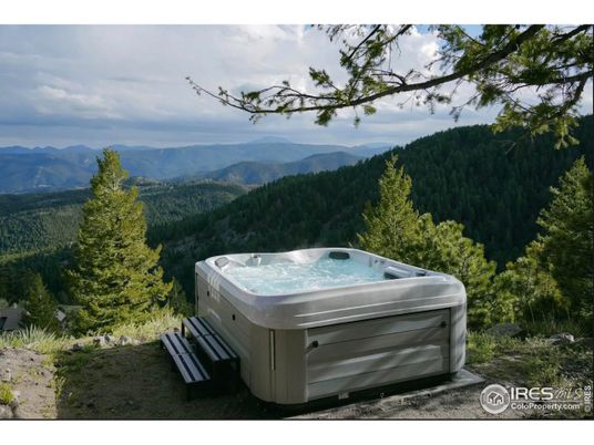 Exterior, Hot Tub