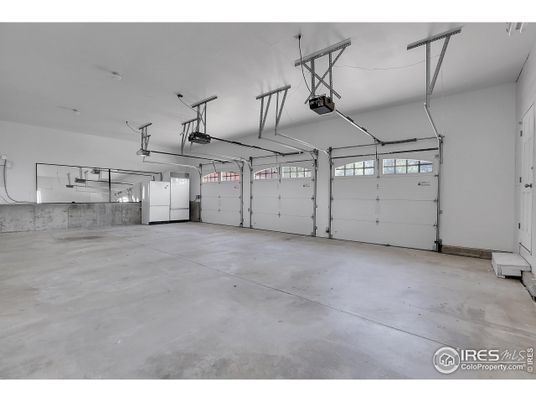 Garage, Interior