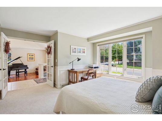 Bedroom, Interior, Piano, Wood Texture Flooring