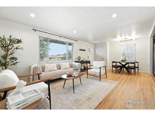 Dining room, Interior, Living room, Recessed Lighting, Wood Texture Flooring