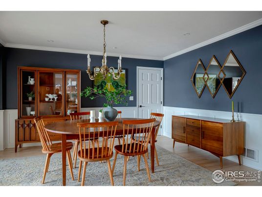Chandelier, Dining room, Interior, Recessed Lighting, Wood Texture Flooring