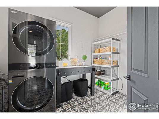 Interior, Washer