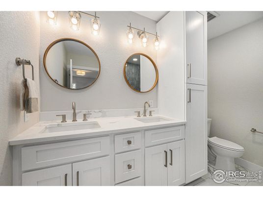 Bathroom, Dual Sink Vanities, Interior