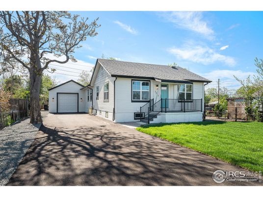 Backyard, Detached Garage, Exterior, Facade, Cape Cod