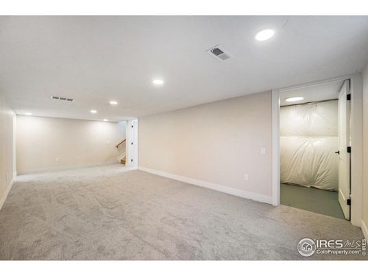 Bedroom, Empty room, Interior, Recessed Lighting