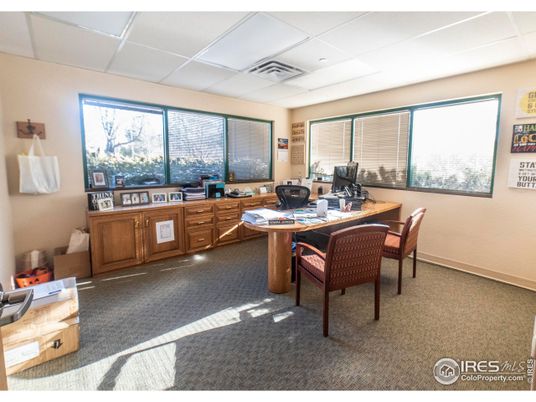 Home Office, Interior