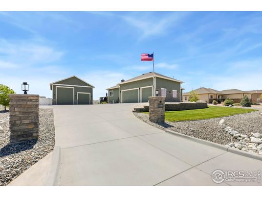 Detached Garage, Exterior