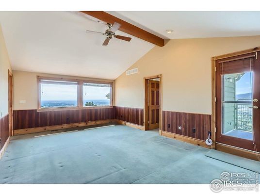 Empty room, Interior, Recessed Lighting, Wooden Beams