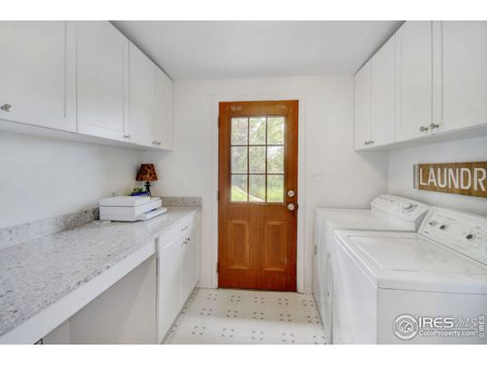 Interior, Washer