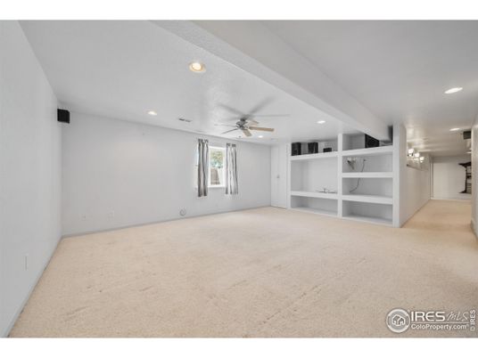 Empty room, Interior, Recessed Lighting