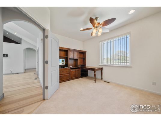 Home Office, Interior, Recessed Lighting, Wood Texture Flooring