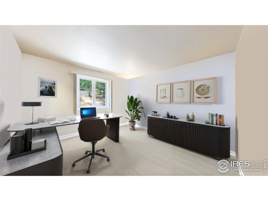 Home Office, Interior