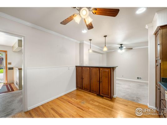 Interior, Pendant Lights, Recessed Lighting, Wood Texture Flooring