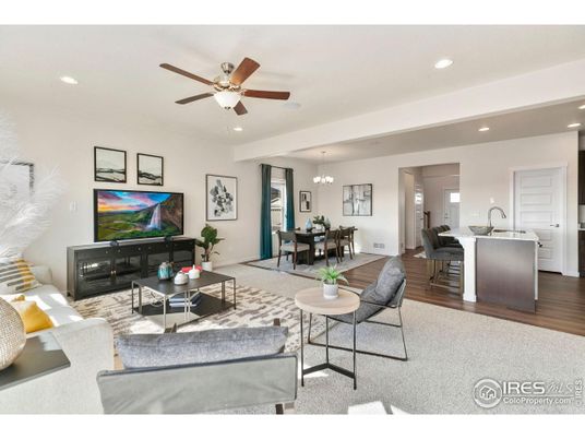 Chandelier, Dining room, Interior, Living room, Recessed Lighting, Wood Texture Flooring
