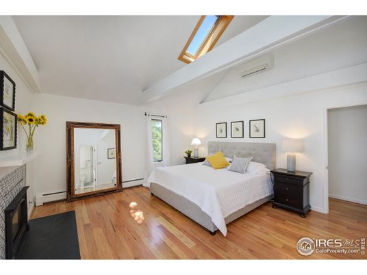 Bedroom, Fireplace, Interior, Wood Texture Flooring