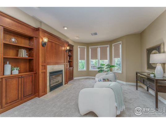 Fireplace, Interior, Recessed Lighting