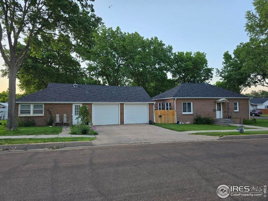 Attached, Exterior, Facade, Brick Facade, Ranch