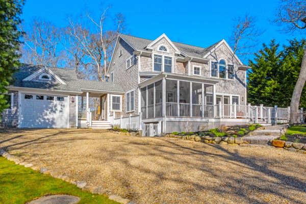 Attached, Exterior, Facade, Cape Cod